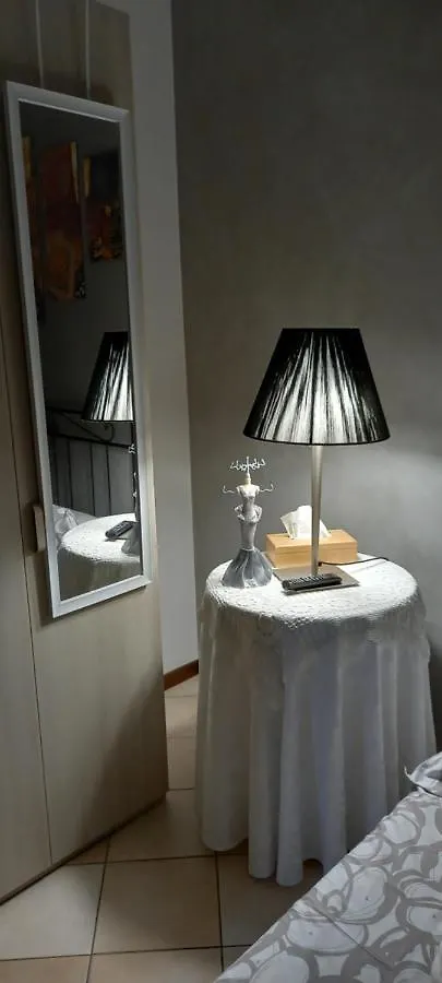 La Casa Di Ada Apartment Sondrio 0*,